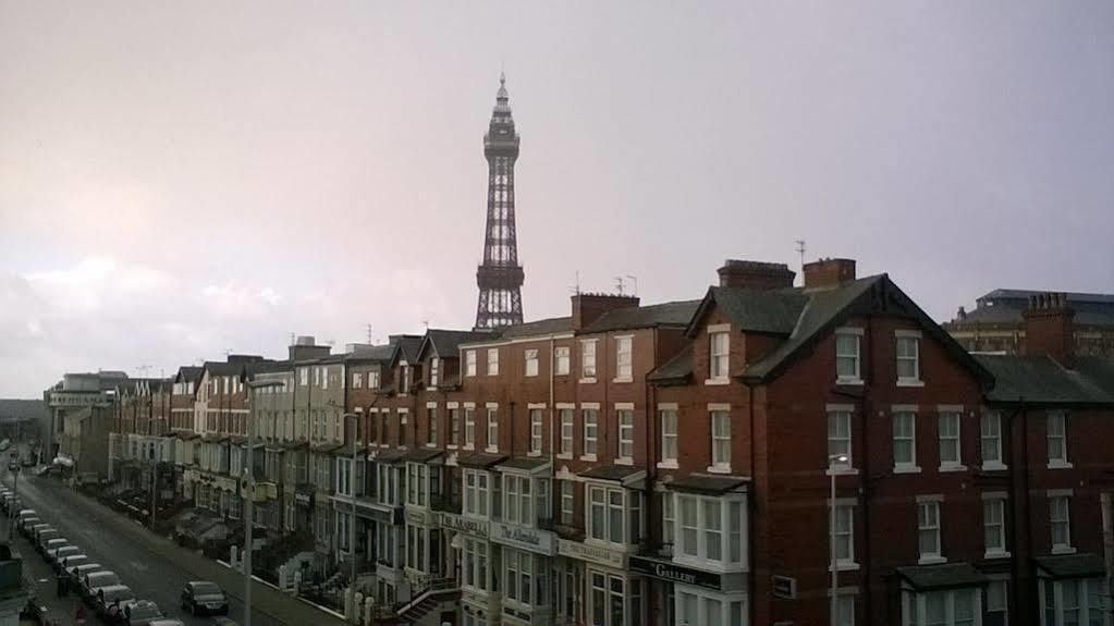 The Albert Hotel Near Winter Gardens Blackpool Extérieur photo